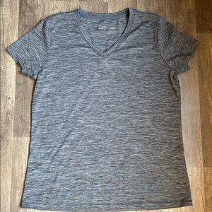 Under Armour Heather Gray tech twist V-Neck Shirt